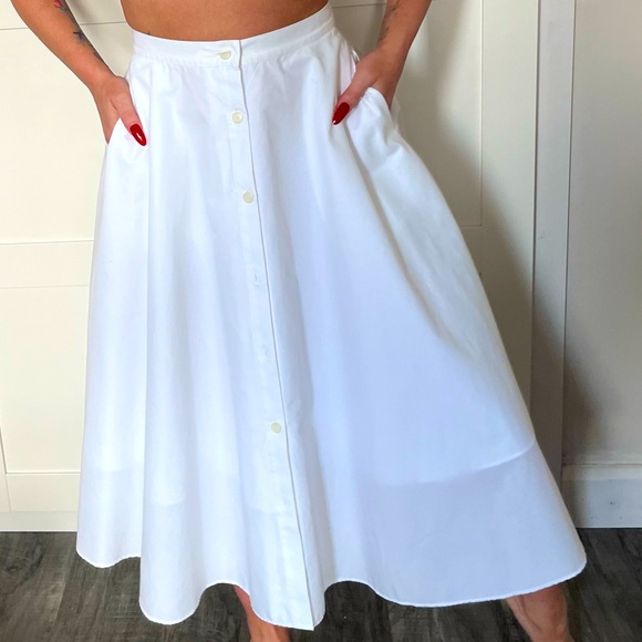White Cotton Full Skirt With Pockets - Picture 1 of 9